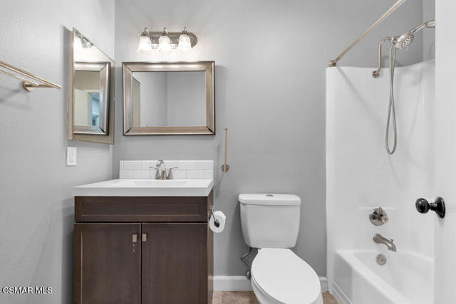 2718 Wendy Place, Port Hueneme CA: https://media.crmls.org/mediaz/2bc1e855-e5ba-4e92-bb9c-8aa4f4e0ccdc.jpg