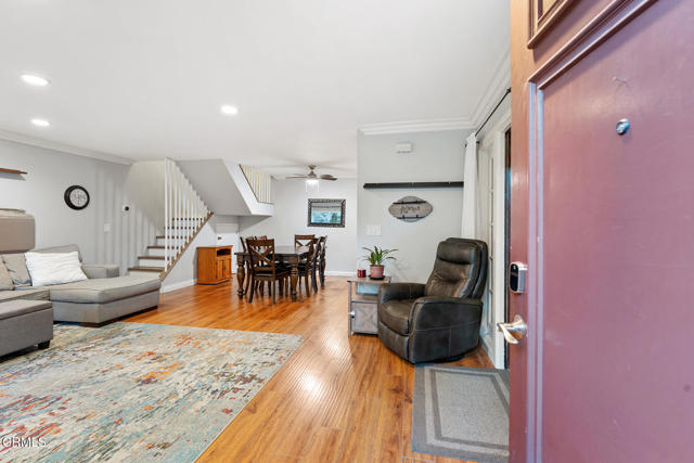 Detail Gallery Image 3 of 27 For 4448 Lubbock Dr #C,  Simi Valley,  CA 93063 - 3 Beds | 2/1 Baths