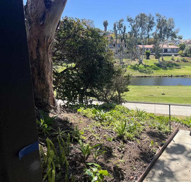 2501 Navarra Dr., Carlsbad CA: https://media.crmls.org/mediaz/2bc40d9b-3111-45db-9b87-84ad36452c22.jpg
