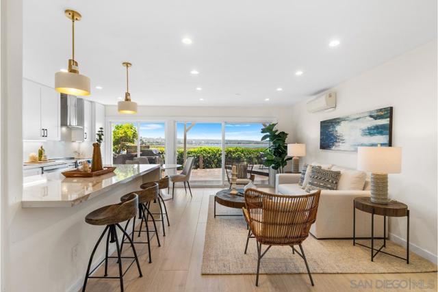 4007 Crown Point Drive, San Diego CA: https://media.crmls.org/mediaz/2bc476eb-0832-4d49-bbcc-56ecb1d749bc.jpg