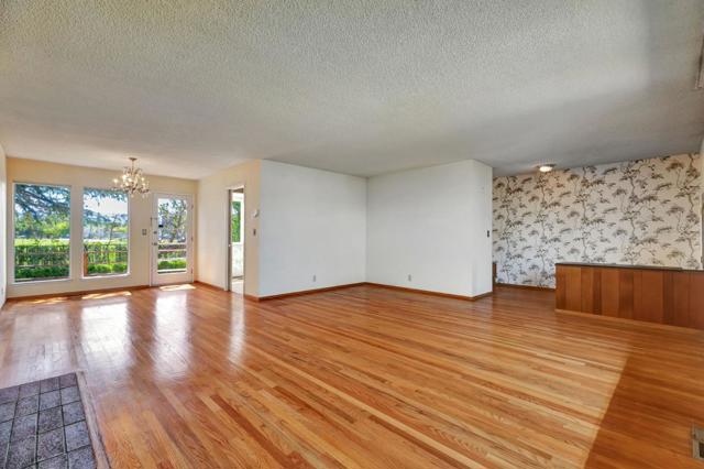 1006 W Knickerbocker Drive, Sunnyvale CA: https://media.crmls.org/mediaz/2bc5dda6-34bf-4d8f-9112-597e680a617d.jpg