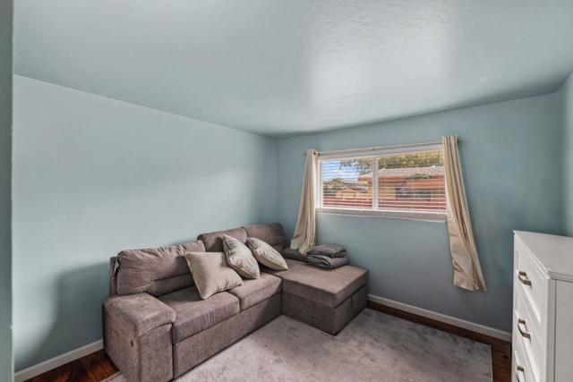 3248 Fitzgerald Circle, Marina CA: https://media.crmls.org/mediaz/2bc5e968-d67d-45b0-befa-1befbd44bb9a.jpg