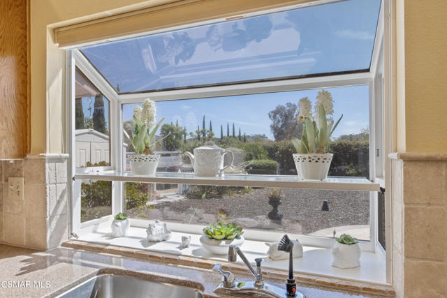 12490 Ridge Drive, Santa Rosa CA: https://media.crmls.org/mediaz/2bc6c637-9eff-479e-ac62-e9e6d0536760.jpg