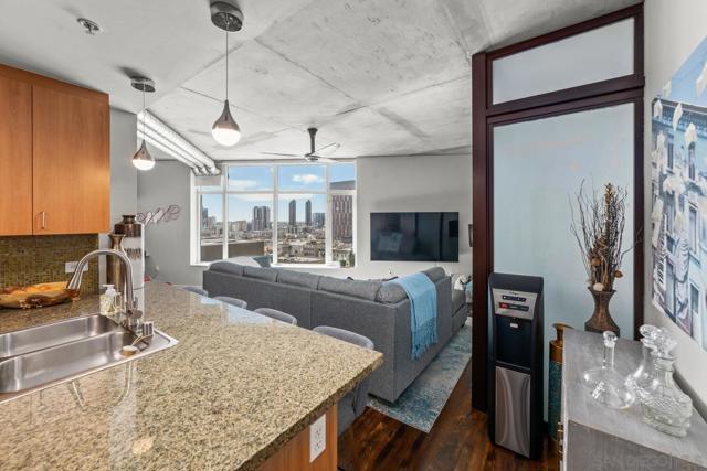 1080 Park Blvd, San Diego CA: https://media.crmls.org/mediaz/2bc6d53b-bb27-40fd-8dc1-b33c63367681.jpg