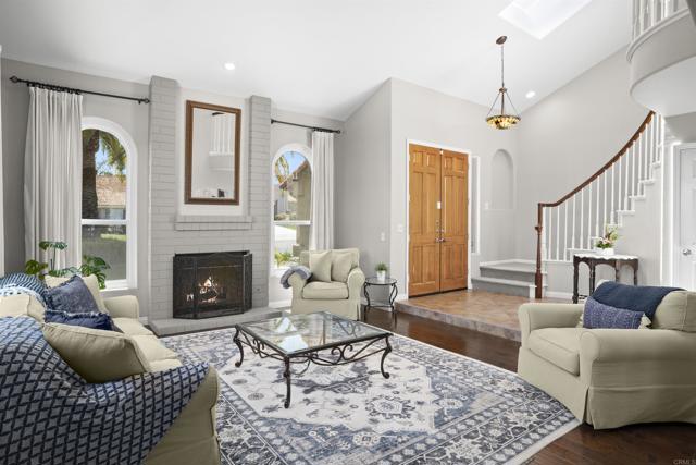 1990 Willowbrook Drive, Oceanside CA: https://media.crmls.org/mediaz/2bc6df09-803d-402d-bfb1-dce98116a0b4.jpg