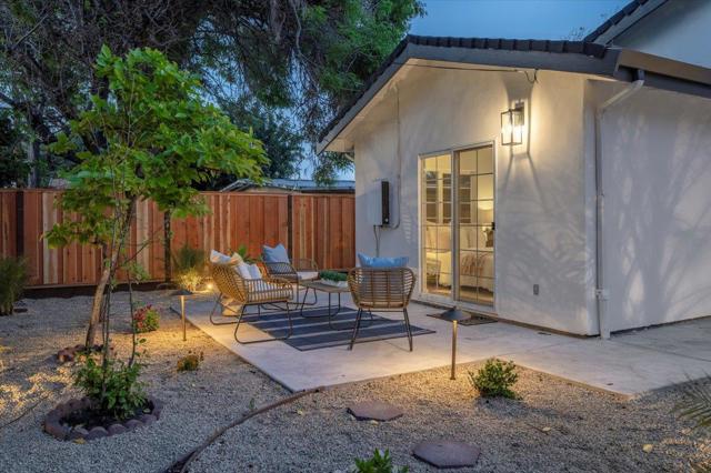 Image 32 of 34 For 880 Las Palmas Drive