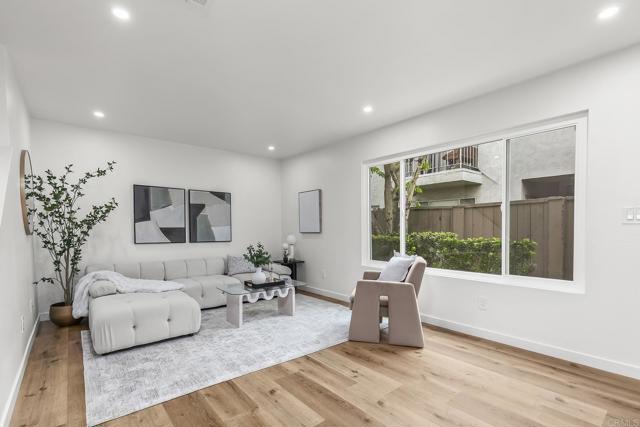 Detail Gallery Image 6 of 30 For 4514 Dawson #2,  San Diego,  CA 92115 - 3 Beds | 2/1 Baths