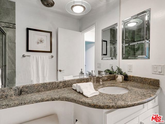 18111 Coastline Drive, Malibu CA: https://media.crmls.org/mediaz/2bc9c246-b754-4c70-9168-d92be4ba11c0.jpg