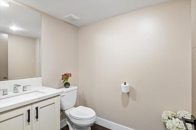 Detail Gallery Image 30 of 63 For 2517 State St, Carlsbad,  CA 92008 - 2 Beds | 2/2 Baths