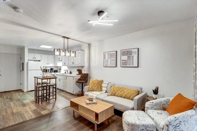 1771 Broadway Street, Concord CA: https://media.crmls.org/mediaz/2bcabc55-abe5-4486-a439-8c5263e373f1.jpg