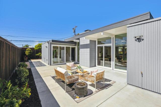 683 Vanessa Drive, San Mateo CA: https://media.crmls.org/mediaz/2bcadeac-3685-43d1-b5a1-70955368190e.jpg