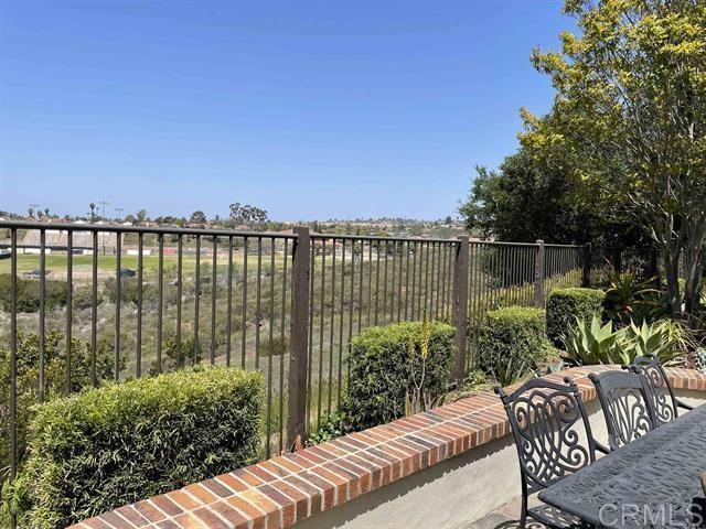 Detail Gallery Image 6 of 16 For 7941 Corte Domingo, Carlsbad,  CA 92009 - 4 Beds | 4/1 Baths
