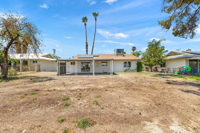 42660 Wisconsin Avenue, Palm Desert CA: https://media.crmls.org/mediaz/2bcbce94-b0a3-4bec-a862-b0ec52a7ec9d.jpg