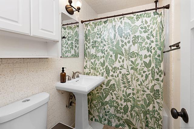 1782 84 Westinghouse Street, San Diego CA: https://media.crmls.org/mediaz/2bcc1e00-492c-4eb4-a0a1-e2308a6cb872.jpg