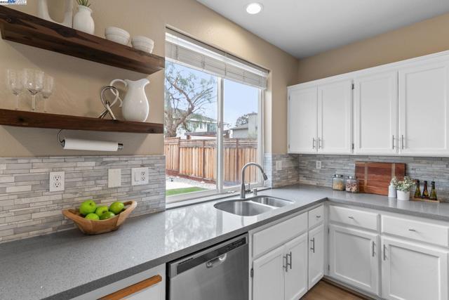Image 24 of 60 For 6953 Bear Creek Dr