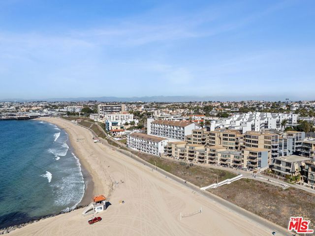 625 Esplanade, Redondo Beach, California 90277, 3 Bedrooms Bedrooms, ,2 BathroomsBathrooms,Residential,Sold,Esplanade,25606497 625 Esplanade, Redondo Beach, California 90277, 3 Bedrooms Bedrooms, ,2 BathroomsBathrooms,Residential,Sold,Esplanade,25606497
