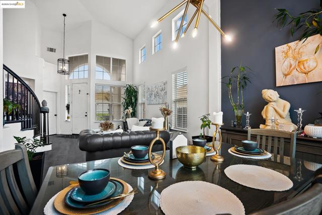 2105 Bedrock Way, Antioch CA: https://media.crmls.org/mediaz/2bcd08d3-d47b-4060-8c3a-c565cb3c8ac7.jpg