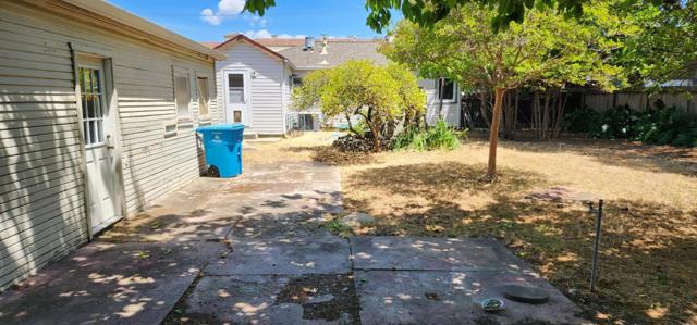 4320 Bassett Street, Santa Clara CA: https://media.crmls.org/mediaz/2bcd402e-2235-416a-81b7-2512045cdd7f.jpg