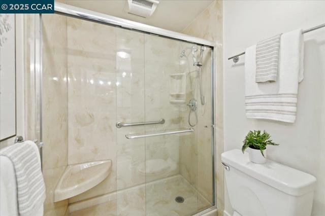 3711 Terra Granada, Walnut Creek CA: https://media.crmls.org/mediaz/2bce980d-e59d-4737-bdfa-00a76fa25f45.jpg