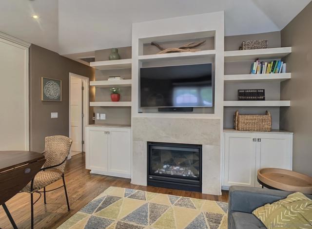 817 819 San Luis Rey Pl, San Diego CA: https://media.crmls.org/mediaz/2bcf3fec-c0c0-4499-9a73-70eb3b425811.jpg