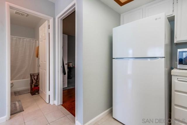 4527 Contour Blvd., San Diego CA: https://media.crmls.org/mediaz/2bcf4e3e-418b-4e20-8db3-e17e4b2487fd.jpg