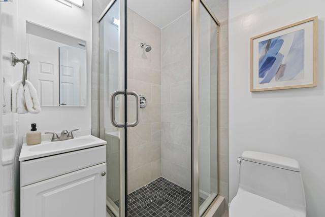 163 Gladys Ave, Mountain View CA: https://media.crmls.org/mediaz/2bcf71bd-8322-4653-b298-3d4f794f8f1c.jpg