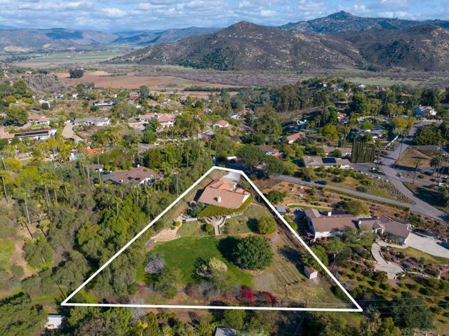 2610 Sunset Hills, Escondido CA: https://media.crmls.org/mediaz/2bcfc521-b135-4835-9e95-11404b6d9532.jpg