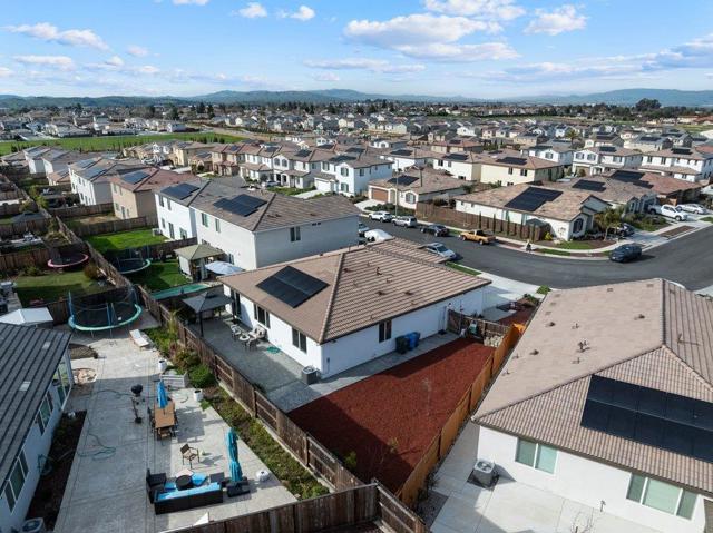 2111 Rosewood Drive, Hollister CA: https://media.crmls.org/mediaz/2bcfc8ce-69e2-4cf7-b556-3e9026cbbdb2.jpg