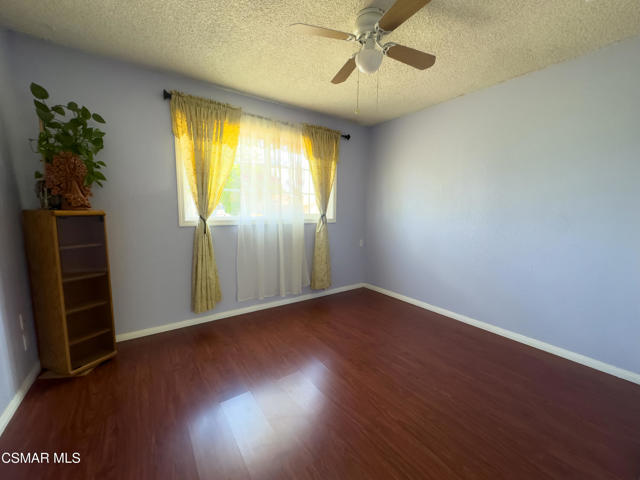 38251 Lisman Avenue, Palmdale CA: https://media.crmls.org/mediaz/2bd0b19d-3125-4c3a-acd0-697724a71c1a.jpg