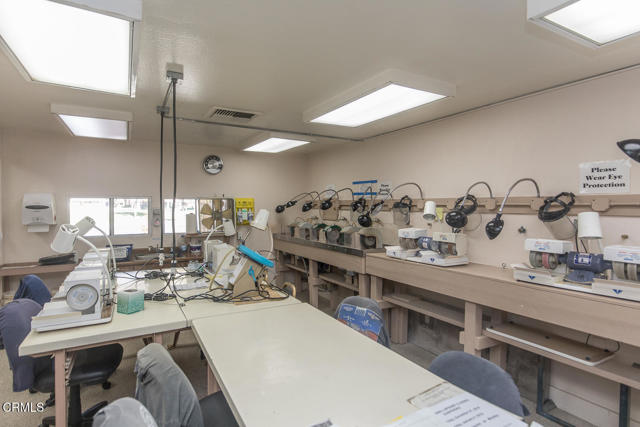 13105 Village 13, Camarillo CA: https://media.crmls.org/mediaz/2bd1592f-71bd-400f-a423-7ed96bb4a6c4.jpg