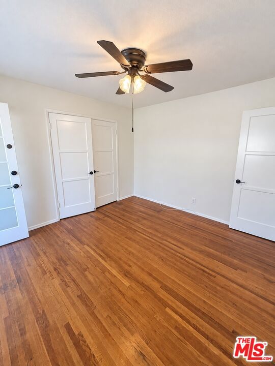 12811 Oxnard Street, 1 photo 13