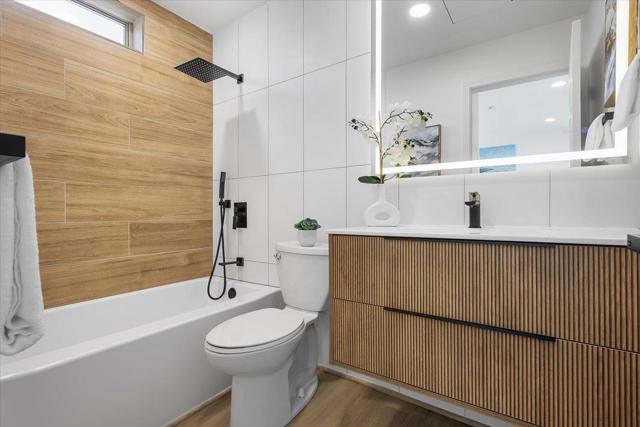 1690 Civic Center Drive, Santa Clara CA: https://media.crmls.org/mediaz/2bd1bd0c-b96d-43b5-b465-5d4b9fb66abc.jpg