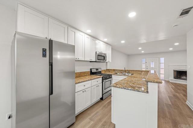 Detail Gallery Image 11 of 31 For 429 Colorado Ave a,  Chula Vista,  CA 91910 - 2 Beds | 1/1 Baths