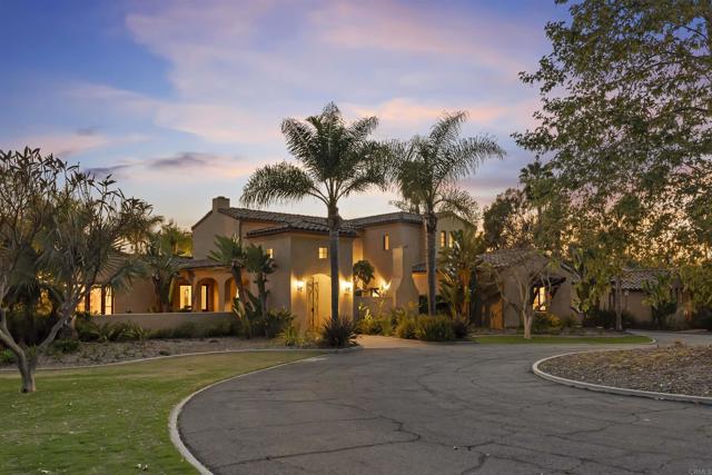 16733 Calle Hermosa, San Diego CA: https://media.crmls.org/mediaz/2bd1d425-4cec-4192-977a-28b53a2996b9.jpg