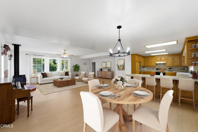 Detail Gallery Image 4 of 36 For 15811 Calle El Capitan, Green Valley,  CA 91390 - 3 Beds | 2 Baths