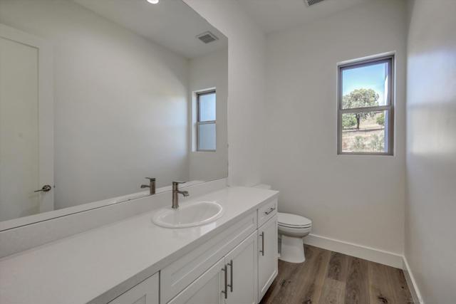 5808 Lake Vista Dr., Bonsall CA: https://media.crmls.org/mediaz/2bd21934-c1d0-43b8-bbab-df2a292d6579.jpg