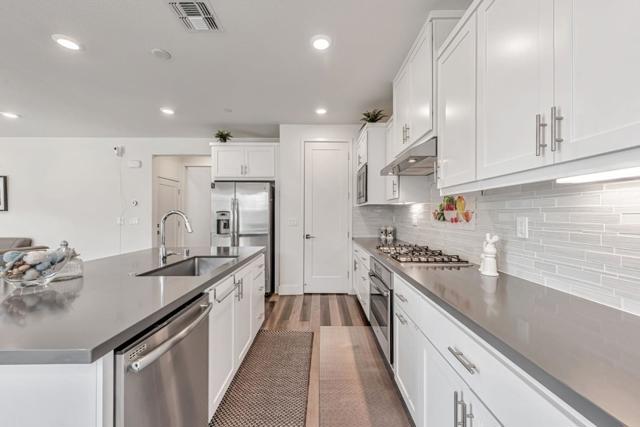232 Via Encanto, San Ramon CA: https://media.crmls.org/mediaz/2bd23472-162b-4b7f-ba25-1ea03469ca85.jpg