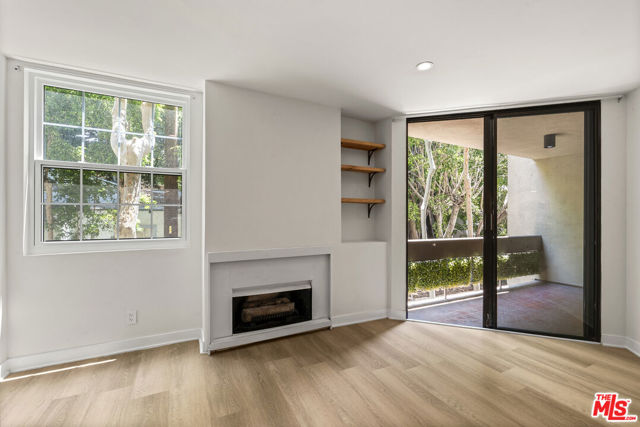 750 N Kings Road, West Hollywood CA: https://media.crmls.org/mediaz/2bd2af2d-765f-4e28-83aa-d2c619259e2d.jpg