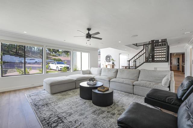 5274 Margaret, Bonita CA: https://media.crmls.org/mediaz/2bd30fbc-a807-4820-9d31-6a512209c0d3.jpg