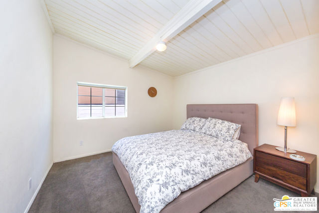 13613 Muscatine Street, Arleta CA: https://media.crmls.org/mediaz/2bd36d53-c357-4443-adcd-4192a66cb674.jpg