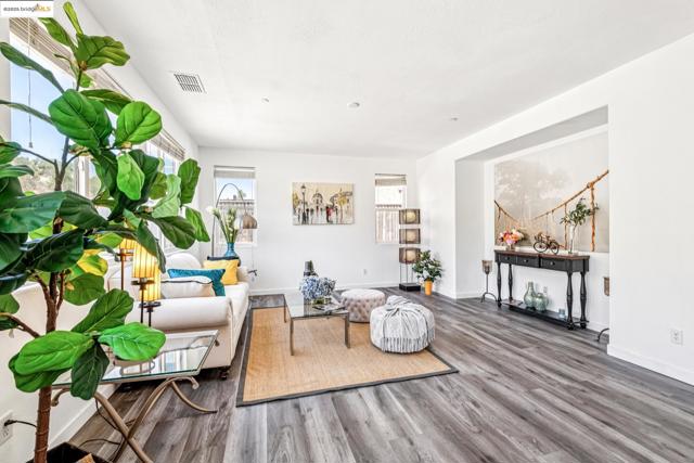 4576 Benton St, Antioch CA: https://media.crmls.org/mediaz/2bd387a9-fa93-42b1-9ab3-a49b73a8085c.jpg