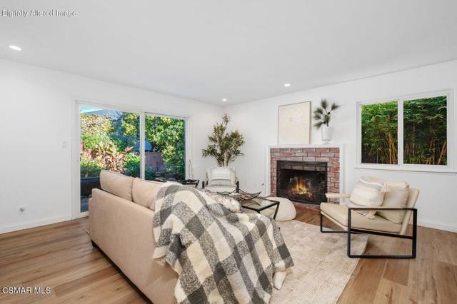 3359 Ridden Street, Camarillo CA: https://media.crmls.org/mediaz/2bd38e38-db57-40ef-b3e9-d73823f8aa29.jpg