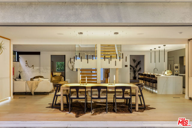 366 N Kenter Avenue, Los Angeles CA: https://media.crmls.org/mediaz/2bd43742-9e1d-429a-bf9d-581b2c8c66a8.jpg