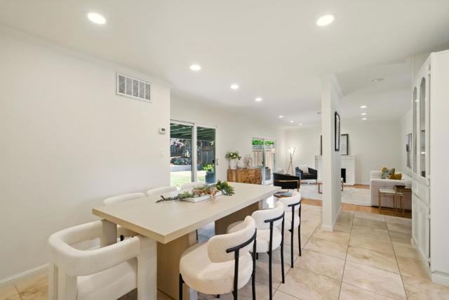 1704 Zinnia Lane, San Jose CA: https://media.crmls.org/mediaz/2bd4d517-cbb1-4a87-ba53-dc460811b0eb.jpg