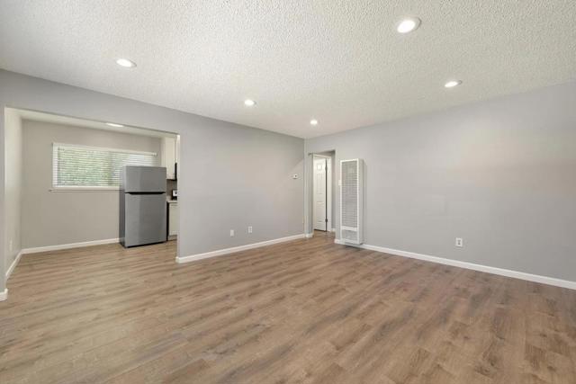 695 W Valley Drive, Campbell CA: https://media.crmls.org/mediaz/2bd54921-112f-4a10-9c2e-e6daacb43057.jpg