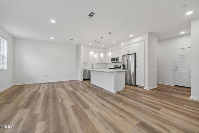 Detail Gallery Image 20 of 75 For 611 Winchester Dr, Oxnard,  CA 93036 - 3 Beds | 3/1 Baths