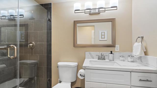 271 E Rienstra Street, Chula Vista CA: https://media.crmls.org/mediaz/2bd577a5-7c09-438a-8c6c-f724f00a7248.jpg