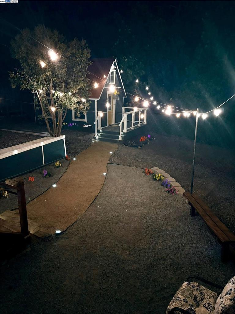 https://media.crmls.org/mediaz/2bd5c7c1-3622-4a41-ae26-b4707e84f6d8.jpg?preset=X-Large
