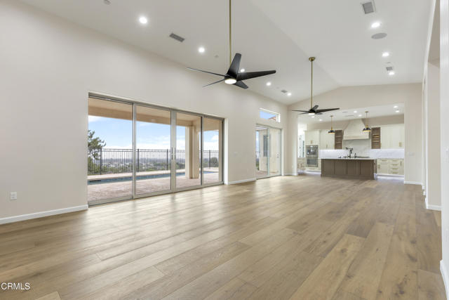 6174 Cobblestone Drive, Ventura CA: https://media.crmls.org/mediaz/2bd5d6dc-b3fe-42b5-b305-e70703ff7f64.jpg