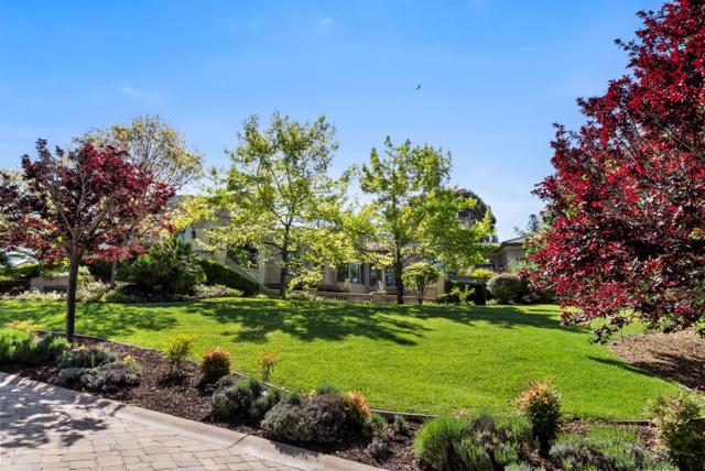 25751 Elena Road, Los Altos Hills CA: https://media.crmls.org/mediaz/2bd60de6-f9cc-4311-9f71-7a1cea0e05c1.jpg